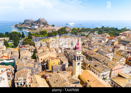 Vue panoramique de Kerkyra, capitale de l'île de Corfou Banque D'Images