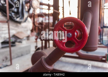 Distributeur de machine industrielle en chambre Banque D'Images