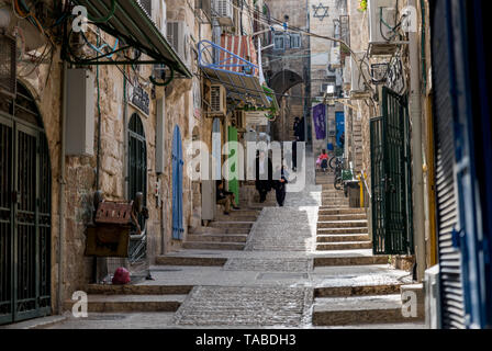 Jérusalem, Israël,27-03-2019:juif personnes marchant dans les rues de Jérusalem, Jérusalem est la cité religieuse d'israël Banque D'Images