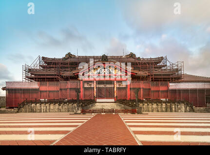 Le Château de Shuri Shuri dans le quartier de Naha, capitale de la préfecture d'Okinawa, Japon. Banque D'Images