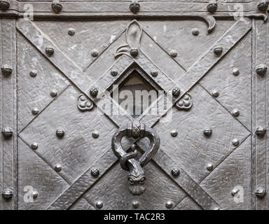 Heurtoir à la cathédrale Saint-Guy de Prague, en République tchèque, l'Europe. Banque D'Images