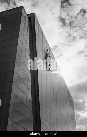 Sao Paulo, SP, BRÉSIL - Mars 07, 2019 : Logo de l'équipe de soccer de Corinthiens (Sport Club Corinthians Paulista) sur le mur de l'Arène Corinthiens stadium. Banque D'Images