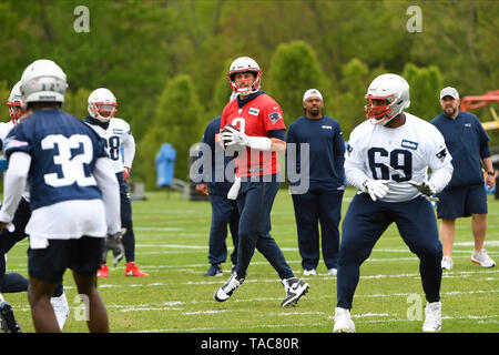 Foxborough, Massachusetts, USA. 23 mai, 2019. New England Patriots quarterback Brian Hoyer (2) prend part à l'OTA les New England Patriots s'est tenue au Stade Gillette, à Foxborough, Massachusetts. Eric Canha/CSM/Alamy Live News Banque D'Images