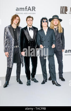 Cannes, Antibes, France. 23 mai 2019. Les équilibreurs occupe sur le tapis rouge pour le 26e Gala de l'amfAR Cannes le jeudi 23 mai 2019 au 72e Festival de Cannes, l'Hôtel du Cap-Eden-Roc, Antibes.Luc Spiller, Adam Slack, Jed Elliott, Gethin Davies. Photo par : Julie Edwards/Alamy Live News Banque D'Images