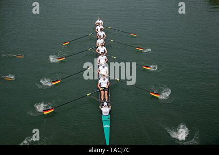 À partir de l'homme de barre Martin SAUER, Hannes OCIK batteur, Richard SCHMIDT, Malte JAKSCHIK, Christopher REINHARDT, goalben JOHANNESEN, Jakob SCHNEIDER, Laurits FOLLERT, Johannes WEISSENFELD, action. Présentation Germany-Achter, aviron, le 23.05.2019 à Dortmund/Allemagne. Dans le monde d'utilisation | Banque D'Images