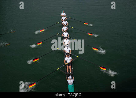 À partir de l'homme de barre Martin SAUER, Hannes OCIK batteur, Richard SCHMIDT, Malte JAKSCHIK, Christopher REINHARDT, goalben JOHANNESEN, Jakob SCHNEIDER, Laurits FOLLERT, Johannes WEISSENFELD, action. Présentation Germany-Achter, aviron, le 23.05.2019 à Dortmund/Allemagne. Dans le monde d'utilisation | Banque D'Images