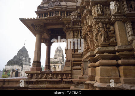 Parshvanath temple avec sculptures, Khajuraho, Madhya Pradesh, Inde, Asie Banque D'Images