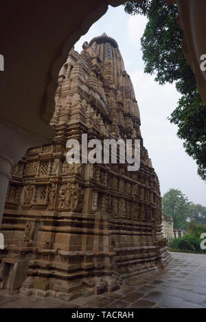 Parshvanath temple avec sculptures, Khajuraho, Madhya Pradesh, Inde, Asie Banque D'Images