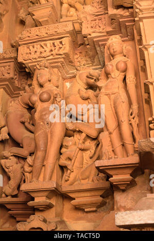 Sculpture surasundari Lakshmana temple, Khajuraho, Madhya Pradesh, Inde, Asie Banque D'Images