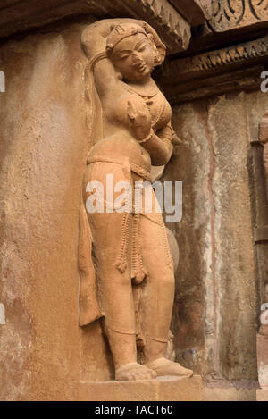 Sculpture surasundari Lakshmana Temple, Khajuraho, Madhya Pradesh, Inde, Asie Banque D'Images