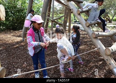 Kew Gardens Nouvelle Aire de jeux pour enfants 18 mai 2019 Londres , Royaume-Uni Banque D'Images