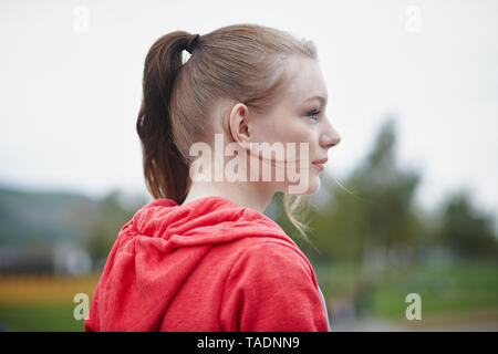 Profil de teenage girl with pigtails Banque D'Images