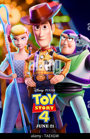 Toy Story 4 (2019) réalisé par Josh Cooley et mettant en vedette Keanu Reeves, Christina Hendricks, Tom Hanks et Tim Allen. Les jouets sont rejoints par une nouvelle arrivée et entreprendre un voyage sur la route. Banque D'Images