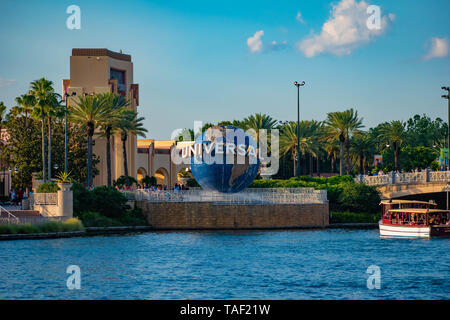 Orlando, Floride. 21 mai, 2019. Vue panoramique de Universal Studios arch et de la sphère à Citywalk dans Universal Studios Area . Banque D'Images