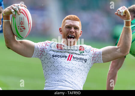 Londres, Royaume-Uni. 25, mai 2019. Rodwell James de l'Angleterre 7S fête marquant un essai lors de la série mondiale de HSBC Rugby à 7 match de l'équipe de Londres entre l'Angleterre et l'Irlande l'équipe de 7S 7S au stade de Twickenham le samedi 25 mai 2019. Londres Angleterre . (Usage éditorial uniquement, licence requise pour un usage commercial. Aucune utilisation de pari, de jeux ou d'un seul club/ligue/dvd publications.) Crédit : Taka G Wu/Alamy Live News Banque D'Images