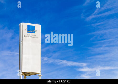 Victorville, CA / USA - Mars 27, 2017 : Logo signe pour la ville de Victorville's Southern California Logistics Airport situé à Phantom W, Victorvill Banque D'Images