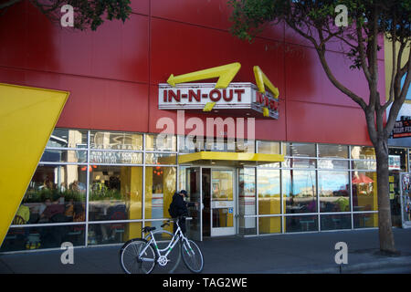 SAN FRANCISCO, California, UNITED STATES - SEP 11th, 2018 : In-N-Out Burger à Fisherman's Wharf Localisation Banque D'Images