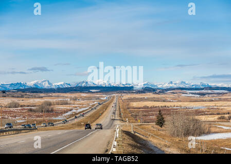 Le long de l'autoroute Trans Canada aux montagnes Rocheuses, Alberta, Canada Banque D'Images