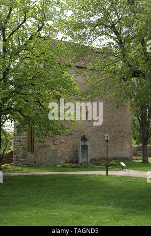 La chapelle restaurée de Saint-blaise est situé dans le jardin de Burg à Rothenburg ob der Tauber, Allemagne. Le jardin est l'endroit où le château une fois assis. Banque D'Images