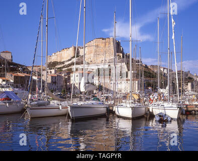 Vue de la Citadelle et du port, Bonifacio, corse (Corse), France Banque D'Images