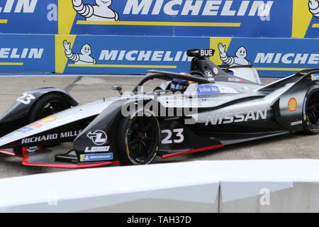 25.05.2019, Berlin, Allemagne.Sébastien Buemi à la course. Lucas di Grassi de l'Audi Sport Abt Schaeffler équipe gagne l ePrix de Berlin. Sébastien Buemi à partir de l'équipe Nissan e.dams remporte la deuxième place et Jean-Eric Vergne à partir de l'équipe DS TECHEETAH remporte la troisième place. La formule E sera le 25 mai 2019 pour la cinquième fois à Berlin. La série de course électrique 2018/2018 aura lieu à l'ancien aéroport de Tempelhof. Banque D'Images