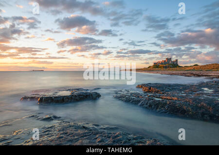 Château de Bamburgh, Northumberland, Angleterre, Royaume-Uni, Europe Banque D'Images