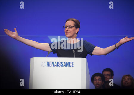 Réunion de la 'renaissance' groupe du parti République La DREM en mars pour les élections européennes en français avec le chef de la liste Nathalie Loiseau Banque D'Images