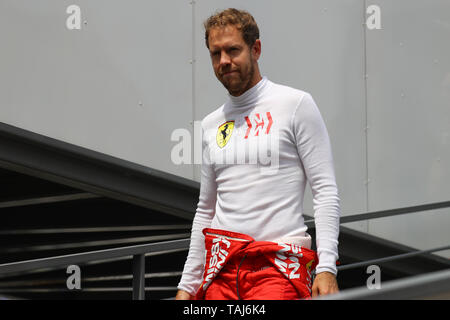 Monte Carlo, Monaco. 25 mai , 2019. Sebastian Vettel de la Scuderia Ferrari dans le paddock durant le Grand Prix F1 de Monaco Crédit : Marco Canoniero/Alamy Live News Banque D'Images