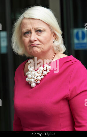 Londres, Royaume-Uni. 26 mai 2019. Siobhain McDonagh arrive à la BBC. Crédit : Thomas Bowles/Alamy Live News Banque D'Images