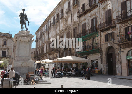 Piazza Stazione 8 à Palerme Banque D'Images