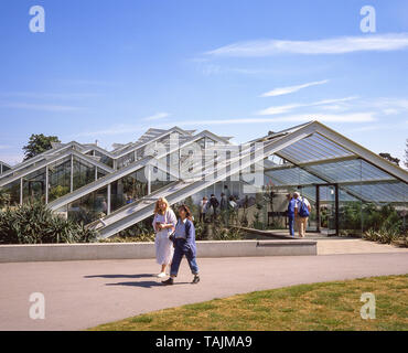 Princess of Wales Conservatory, Royal Botanical Gardens, Kew, London Borough of Richmond upon Thames, Greater London, Angleterre, Royaume-Uni Banque D'Images
