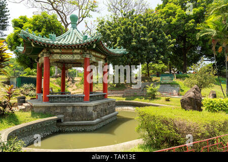 La photo du jardin chinois dans le parc Rizal, Manille, Philippines Banque D'Images