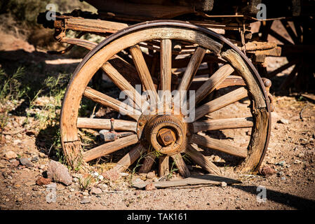 Roue de wagon en bois de l'Ouest Banque D'Images