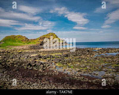 Belle Côte de la Chaussée des Géants en Irlande du Nord - la photographie de voyage Banque D'Images