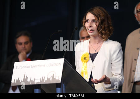 Luisa candidat Porritt à l'annonce des résultats pour la parlementaire européenne à l'Hôtel de ville de la région de London à Londres. Banque D'Images