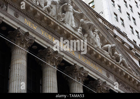 L'extérieur de la Bourse de New York - Wall Street - Financial District, Manhattan - New York City Banque D'Images