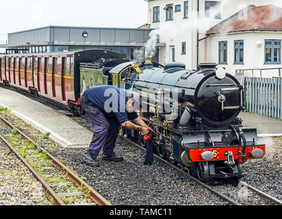 Moteur à vapeur de lumière extérieur samson Fin de la ligne restaurant de Romney, Hythe et Dymchurch Railway Station dormeur dormeur en Angleterre Kent UK Banque D'Images