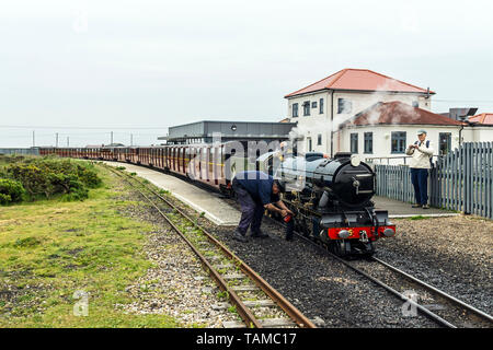 Moteur à vapeur de lumière extérieur samson Fin de la ligne restaurant de Romney, Hythe et Dymchurch Railway Station dormeur dormeur en Angleterre Kent UK Banque D'Images