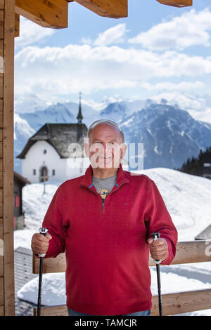 Portrait von Peter Hahne, deutscher, Fernsehmoderator waehrend der auf dem Skiurlaub Bettmeralp, Wallis, Schweiz, am Samstag 20. Avril 2019. (Photo : Dominic Steinmann) Banque D'Images