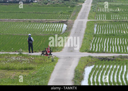 Tokyo, Japon. 26 mai, 2019. Gard de la police toutes les routes autour de Mobara croas Country Club dans la préfecture de Chiba au Japon . Le président américain, Donald Trump et le Premier ministre japonais Shinzo Abe jouer au club le 26 mai 2019. Photo prise le dimanche 26 mai, 2019. Photo par : Ramiro Agustin Vargas Tabares Crédit : Ramiro Agustin Vargas Tabares/ZUMA/Alamy Fil Live News Banque D'Images