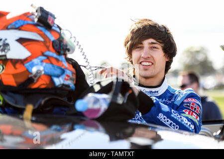 Winton, Victoria, Australie. 26 mai, 2019. La Vierge l'Australie Supercars du championnat, Macauley Jones est considéré sur la grille avant de la Winton SuperSprint : Action Crédit Plus Sport/Alamy Live News Banque D'Images