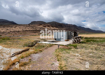 Le trempage piscines à Alvord Hot Springs, situé dans la région désertique du sud-est de l'Alvord Oregon's Harney Comté Banque D'Images