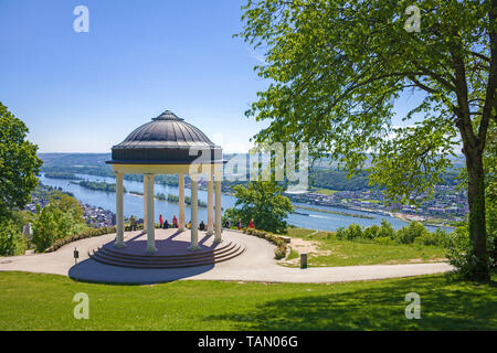 Vue de l'Niederwaldtempel sur vallée du Rhin, Ruedesheim, site du patrimoine mondial de l'UNESCO, Vallée du Haut-Rhin moyen, Rheingau, Hesse, Allemagne Banque D'Images