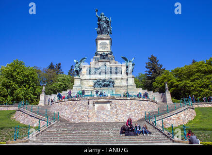 Niederwalddenkmal, monument national allemand au-dessus de Ruedesheim, site du patrimoine mondial de l'UNESCO, Vallée du Haut-Rhin moyen, Rheingau, Hesse, Allemagne Banque D'Images