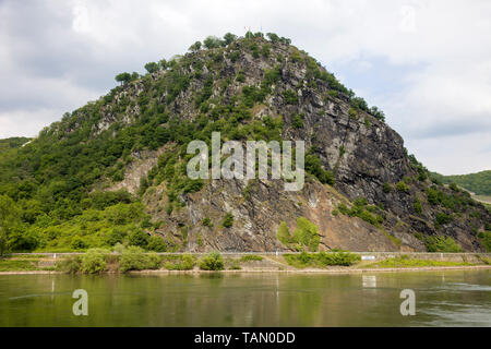 Rocher de la Lorelei à rive droite du Rhin, Saint Goarshausen, site du patrimoine mondial de l'UNESCO, Vallée du Haut-Rhin moyen, Rhénanie-Palatinat, Allemagne Banque D'Images