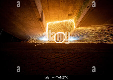 La laine d'acier la photographie, spectaculaire et cool avec de la laine d'acier gravure photographie Banque D'Images