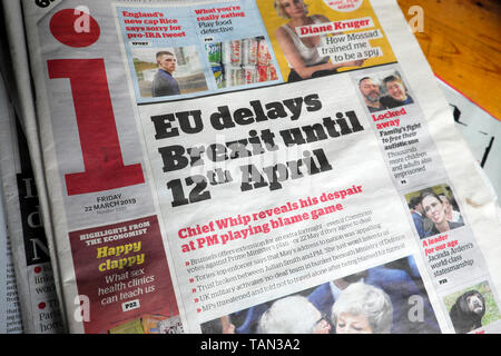 Les retards de l'UE 'Brexit jusqu'au 12 avril' gros titre de journal dans le journal je le 22 mars 2019 Londres Angleterre Royaume-uni Grande-Bretagne Banque D'Images