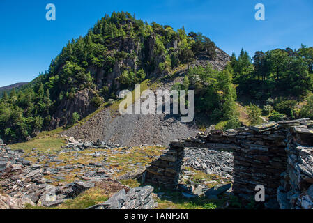 Castle Crag dans Cumbria Borrowdale Banque D'Images