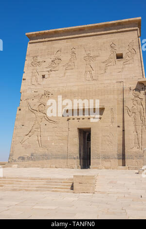 L'entrée de l'île du temple d'Isis sur Agilkia Banque D'Images