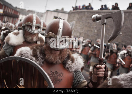 Lerwick, îles Shetland, Écosse, Royaume-Uni. 31 janvier 2017. Up Helly Aa festival viking fire qui est unique aux Shetland et lieu le dernier mardi de Banque D'Images